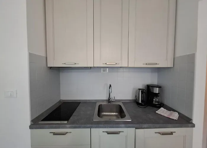Pe-05b By Interhome * Peschiera del Garda