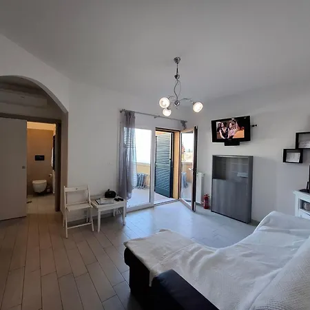 Pe-05b By Interhome * Peschiera del Garda